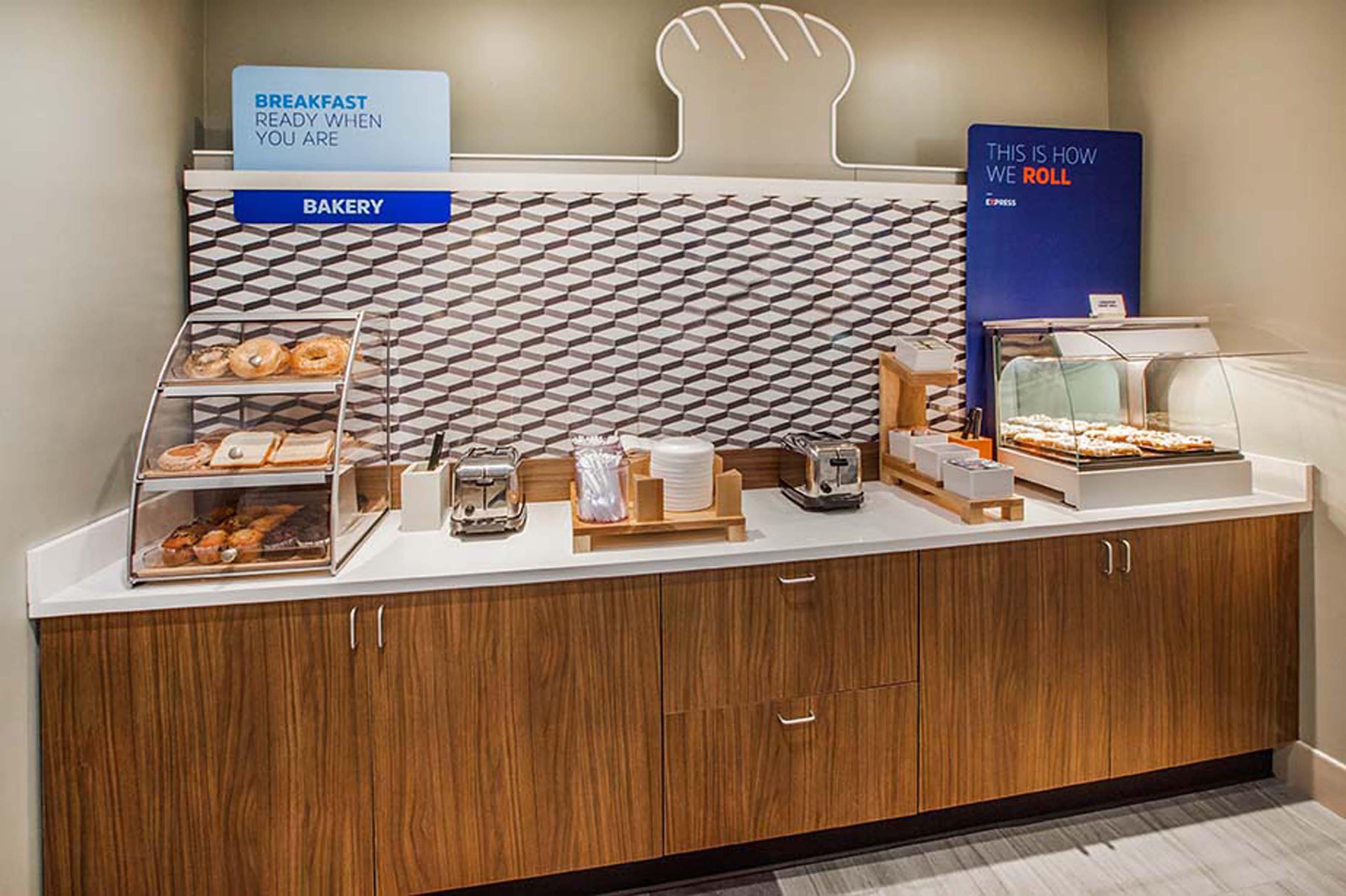 Holiday Inn Express Washington Dc Silver Spring By Ihg Экстерьер фото