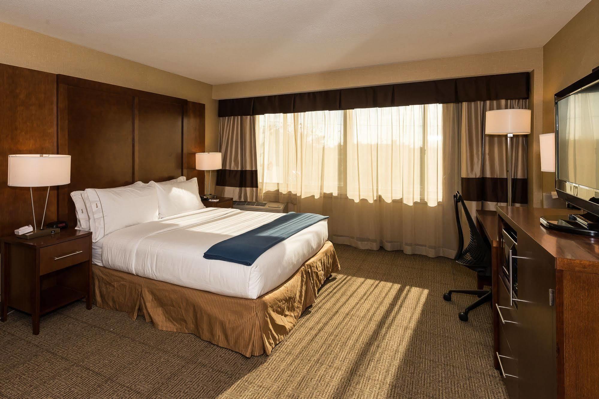 Holiday Inn Express Washington Dc Silver Spring By Ihg Экстерьер фото
