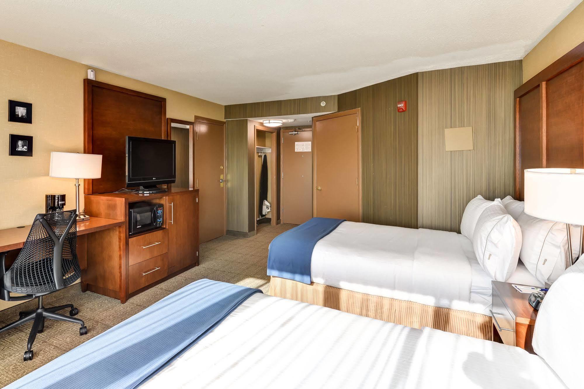Holiday Inn Express Washington Dc Silver Spring By Ihg Экстерьер фото